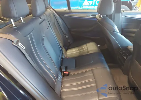 2019 BMW 540I xDrive из США, поврежденный, VIN WBAJE7C51KWW17345